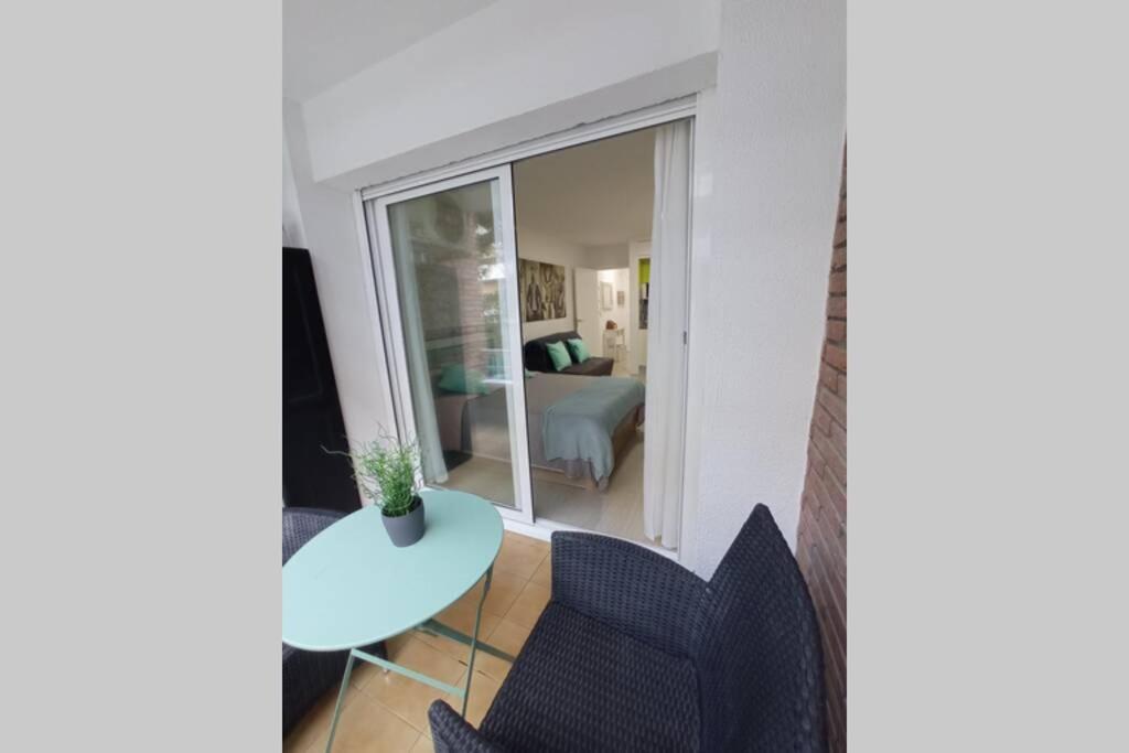 Apartamento con piscina a 2 minutos de la playa!!! Lloret de Mar Exterior foto